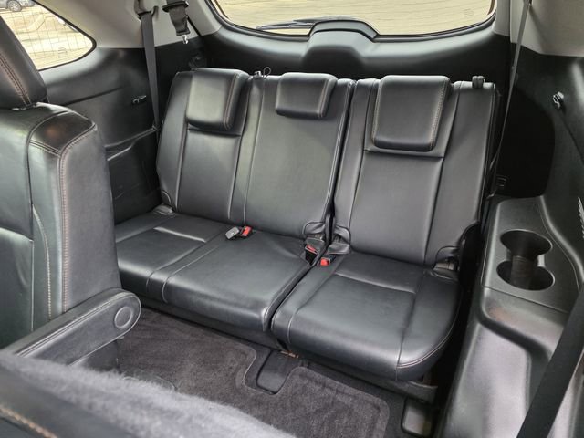 Used 2016 Toyota Highlander XLE image 14