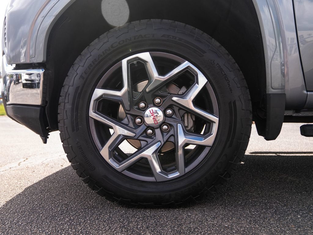 Used 2023 GMC Sierra 1500 SLT w/ SLT Premium Plus Package AWD/4WD image 13
