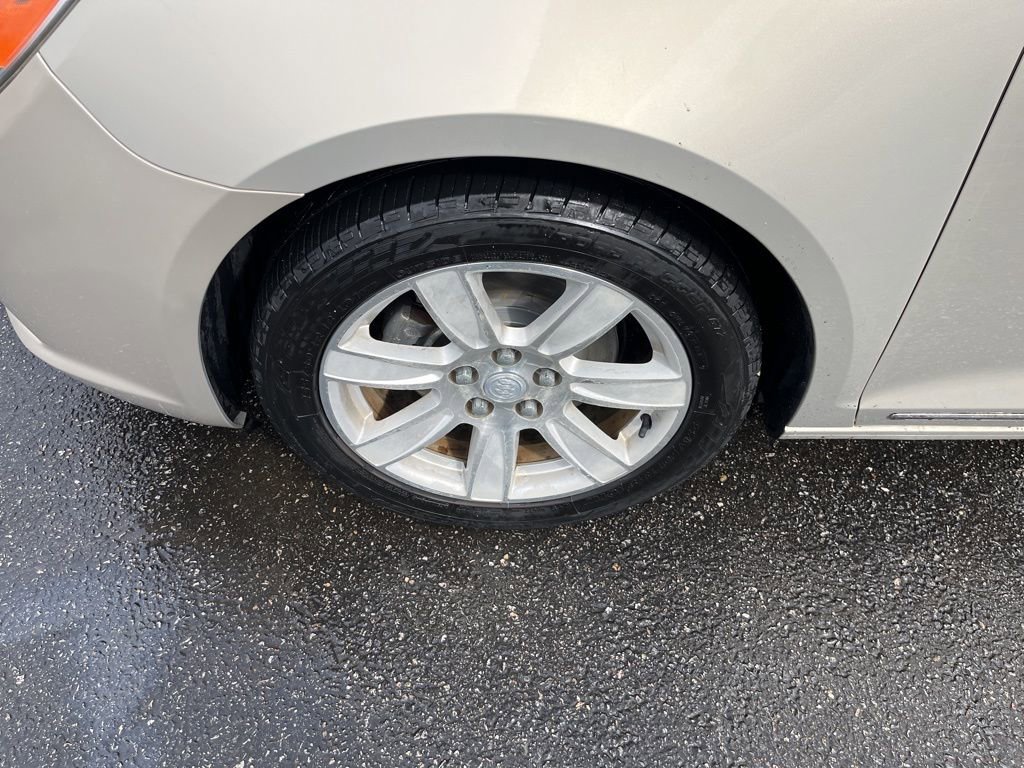 Used 2011 Buick LaCrosse CXL image 31
