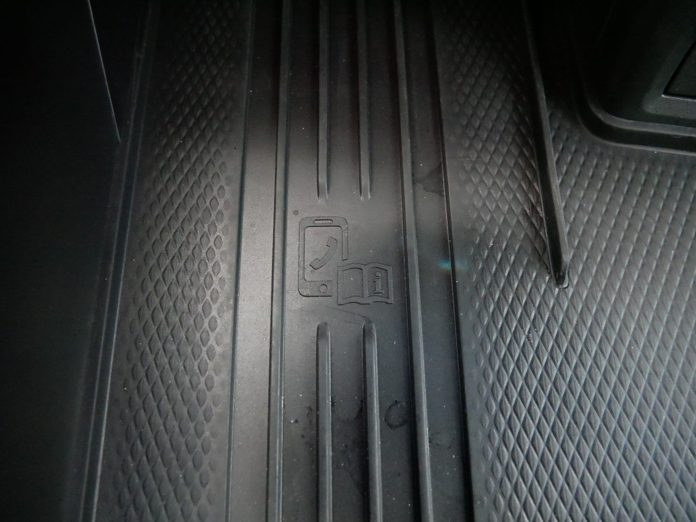 Certified 2025 Volkswagen Atlas SEL AWD/4WD image 29