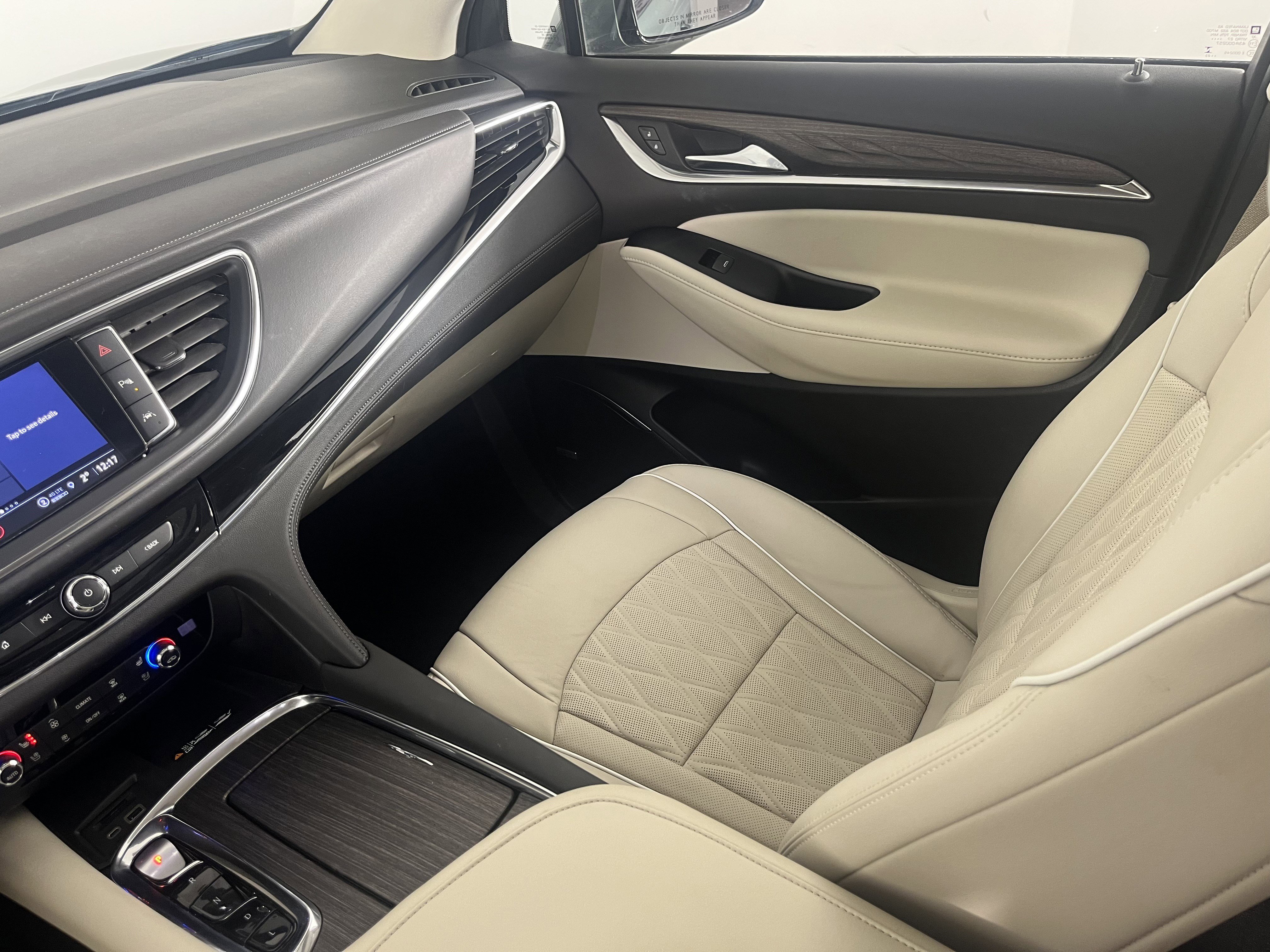 Used 2023 Buick Enclave Avenir w/ Avenir Technology Package image 11