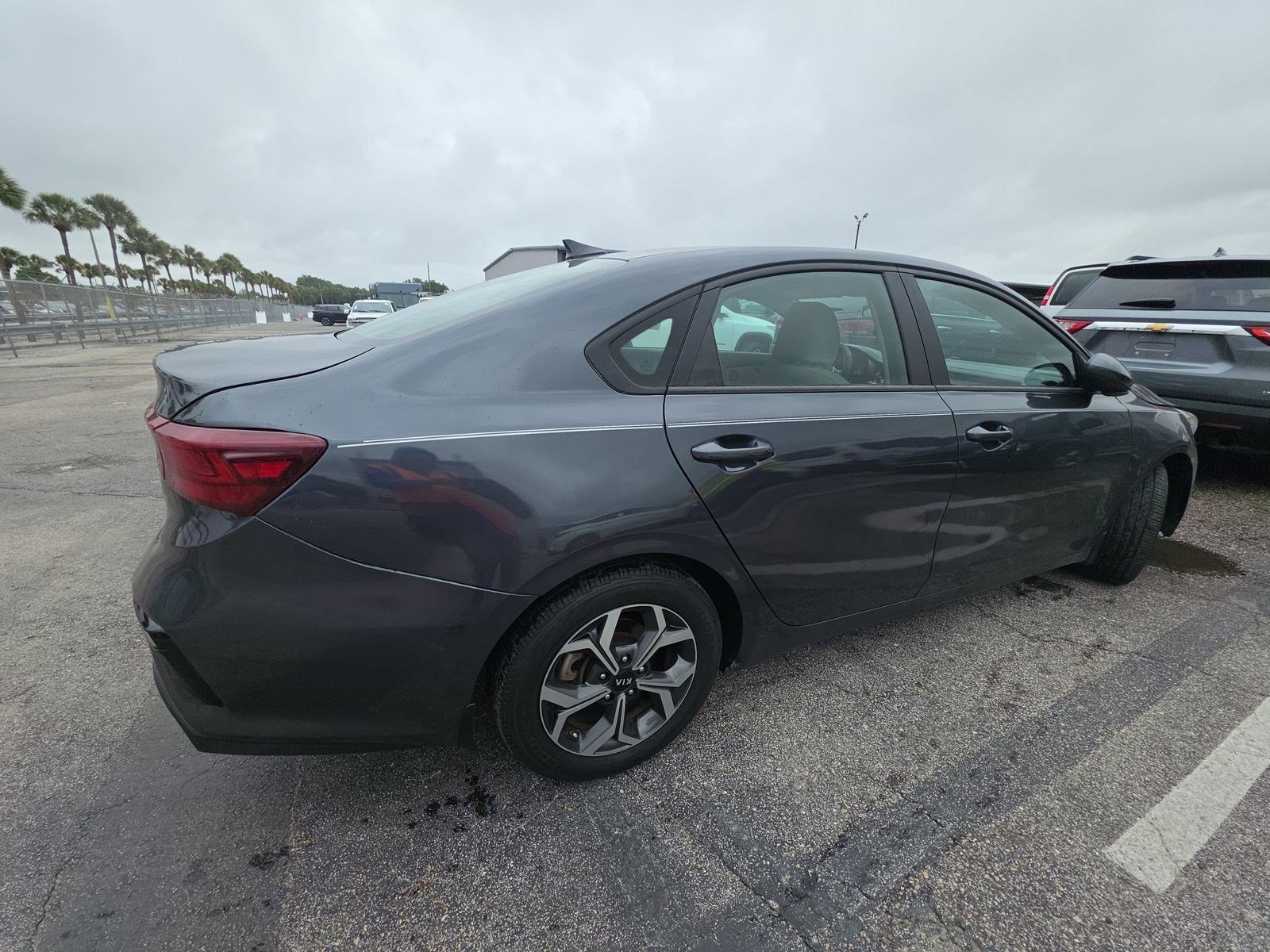 Used 2021 Kia Forte LXS FWD image 7