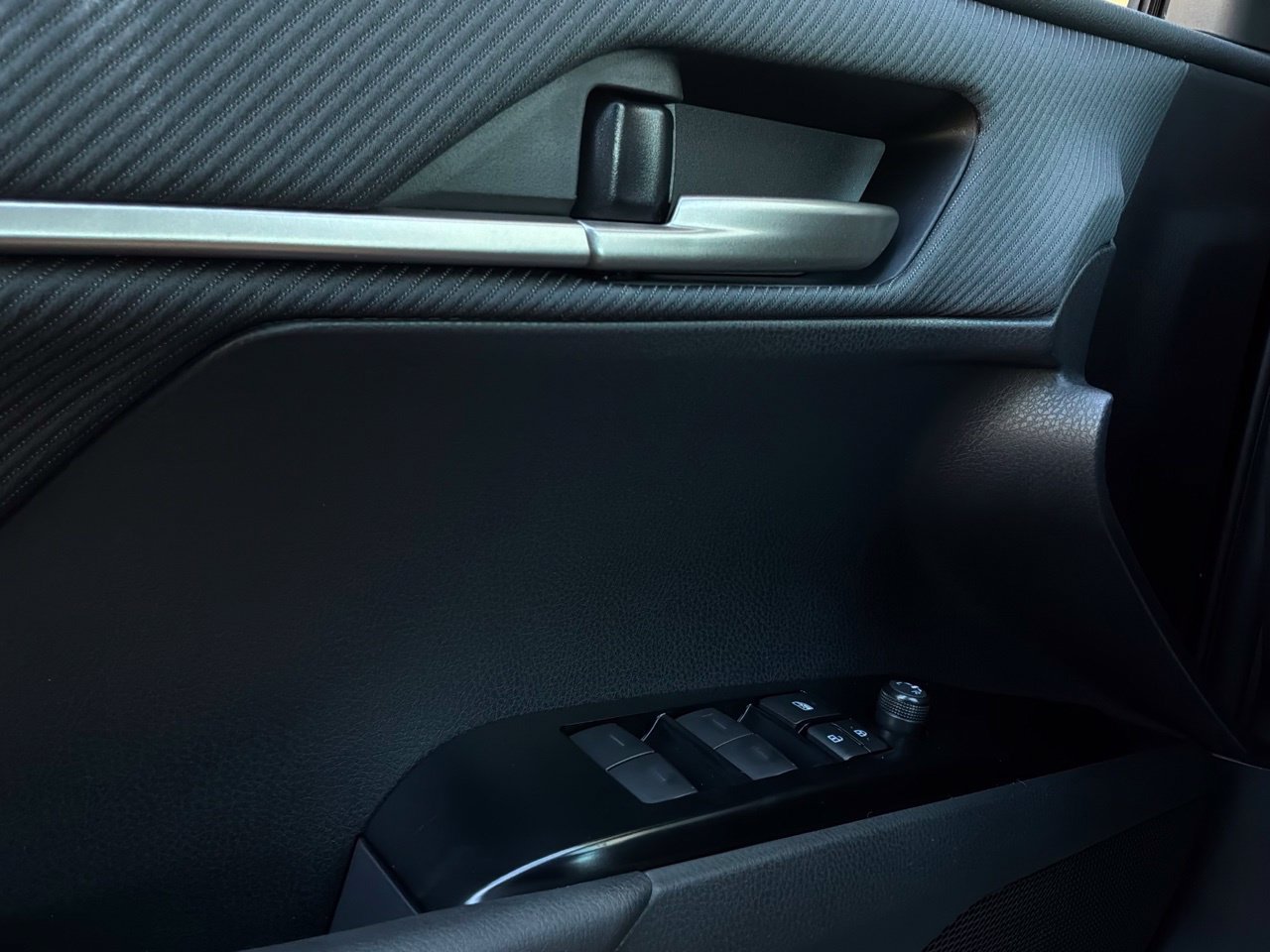New 2026 Toyota Camry SE w/ Convenience Package FWD image 21