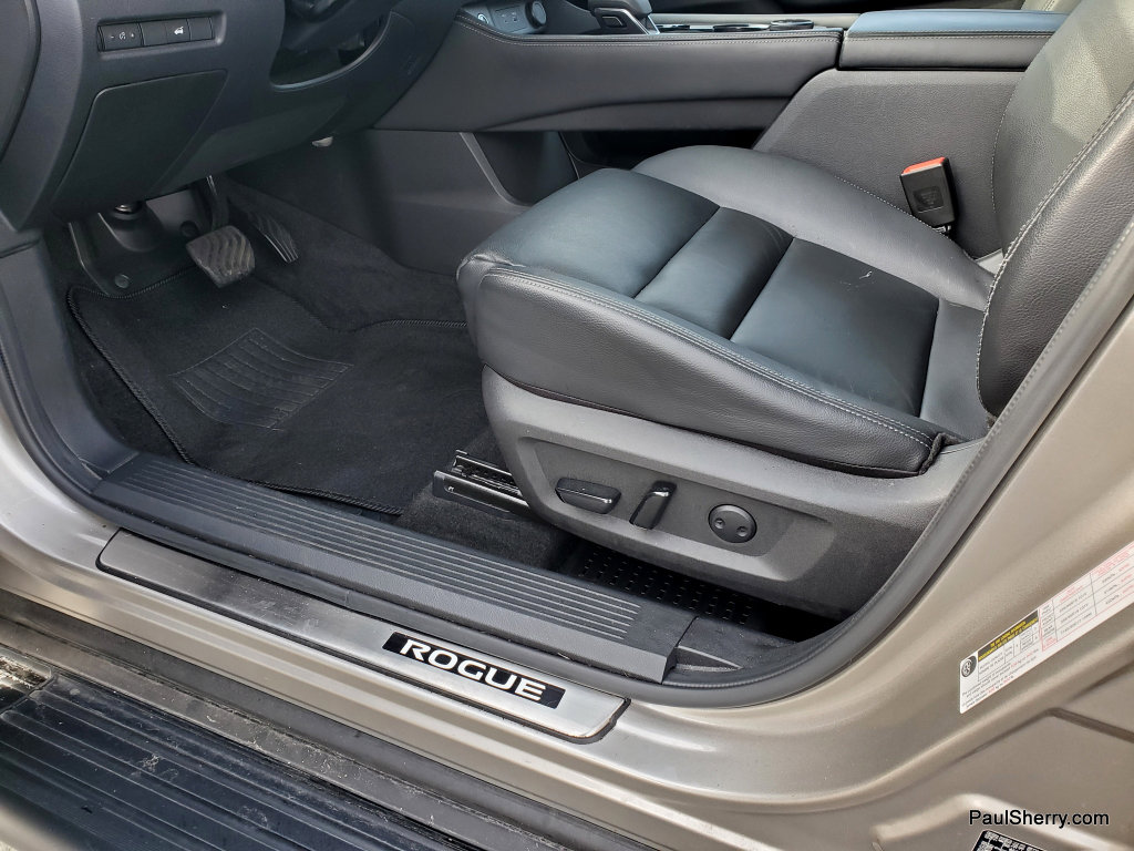 Used 2023 Nissan Rogue SL w/ SL Premium Package image 26