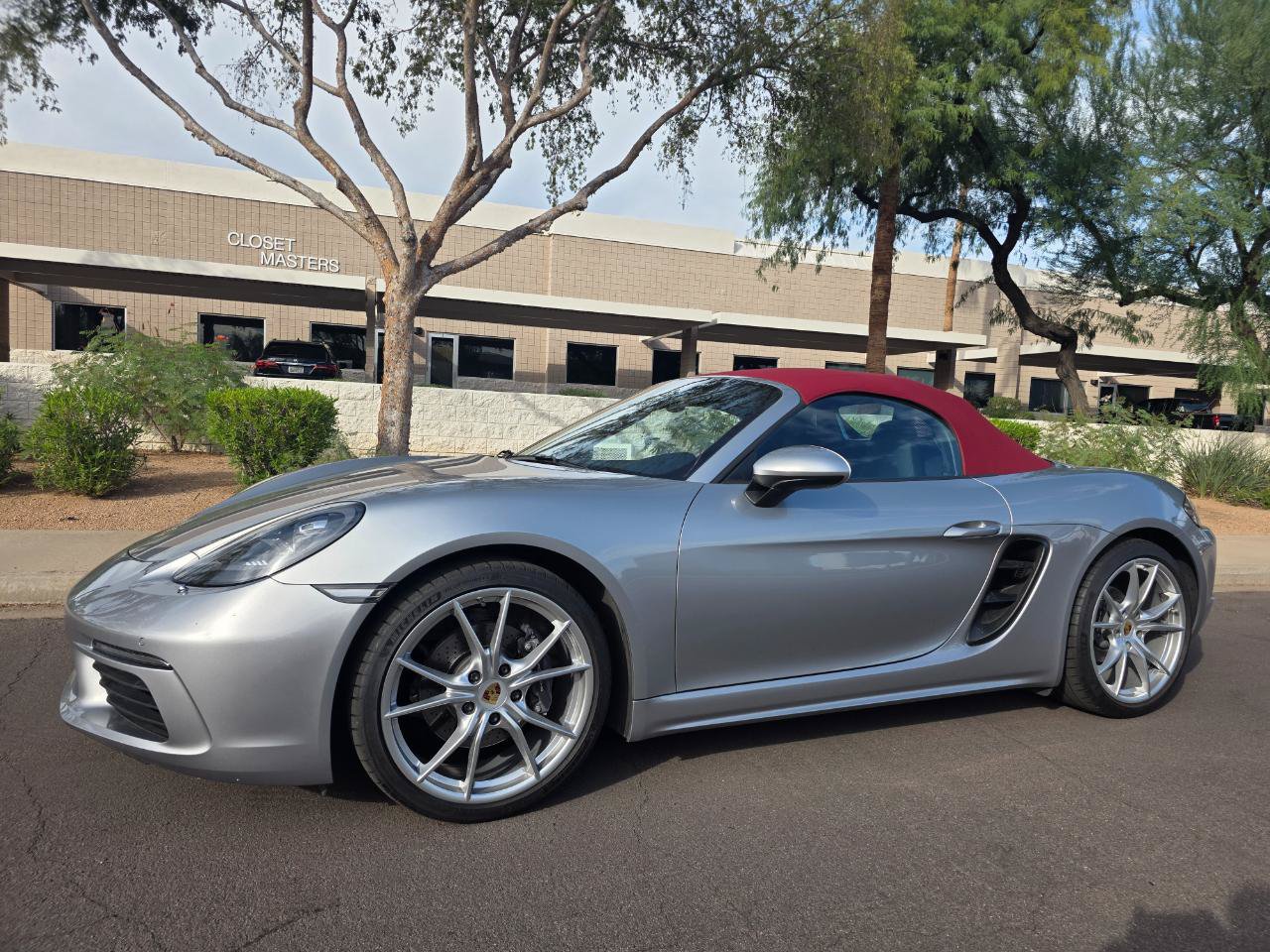 Used 2019 Porsche 718 Boxster RWD image 5