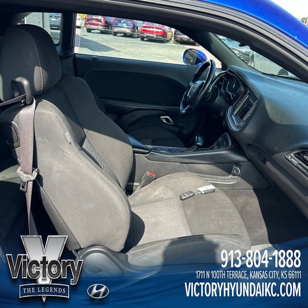 Used 2022 Dodge Challenger GT AWD/4WD image 8