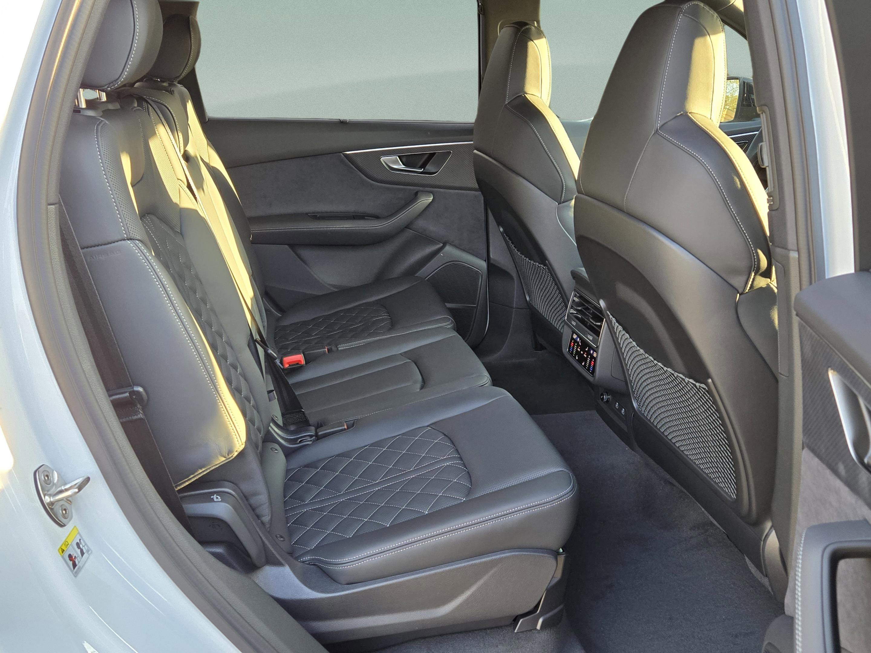 New 2026 Audi SQ7 Premium Plus image 15