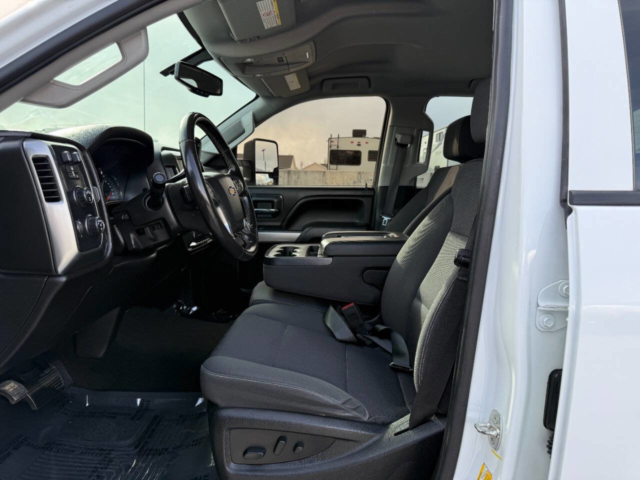 Used 2018 Chevrolet Silverado 2500 LT w/ LT Convenience Package image 21