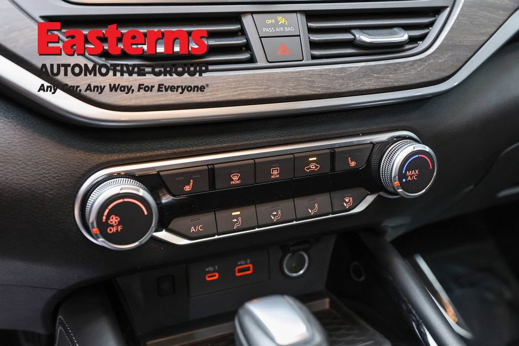 Used 2023 Nissan Altima 2.5 SV w/ SV Premium Package FWD image 20
