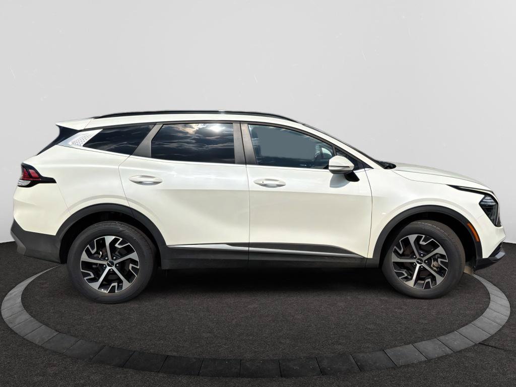 Used 2025 Kia Sportage EX w/ EX Premium Package AWD/4WD image 4