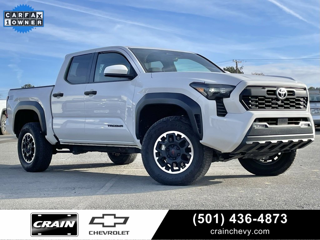 Used 2024 Toyota Tacoma Limited image 1