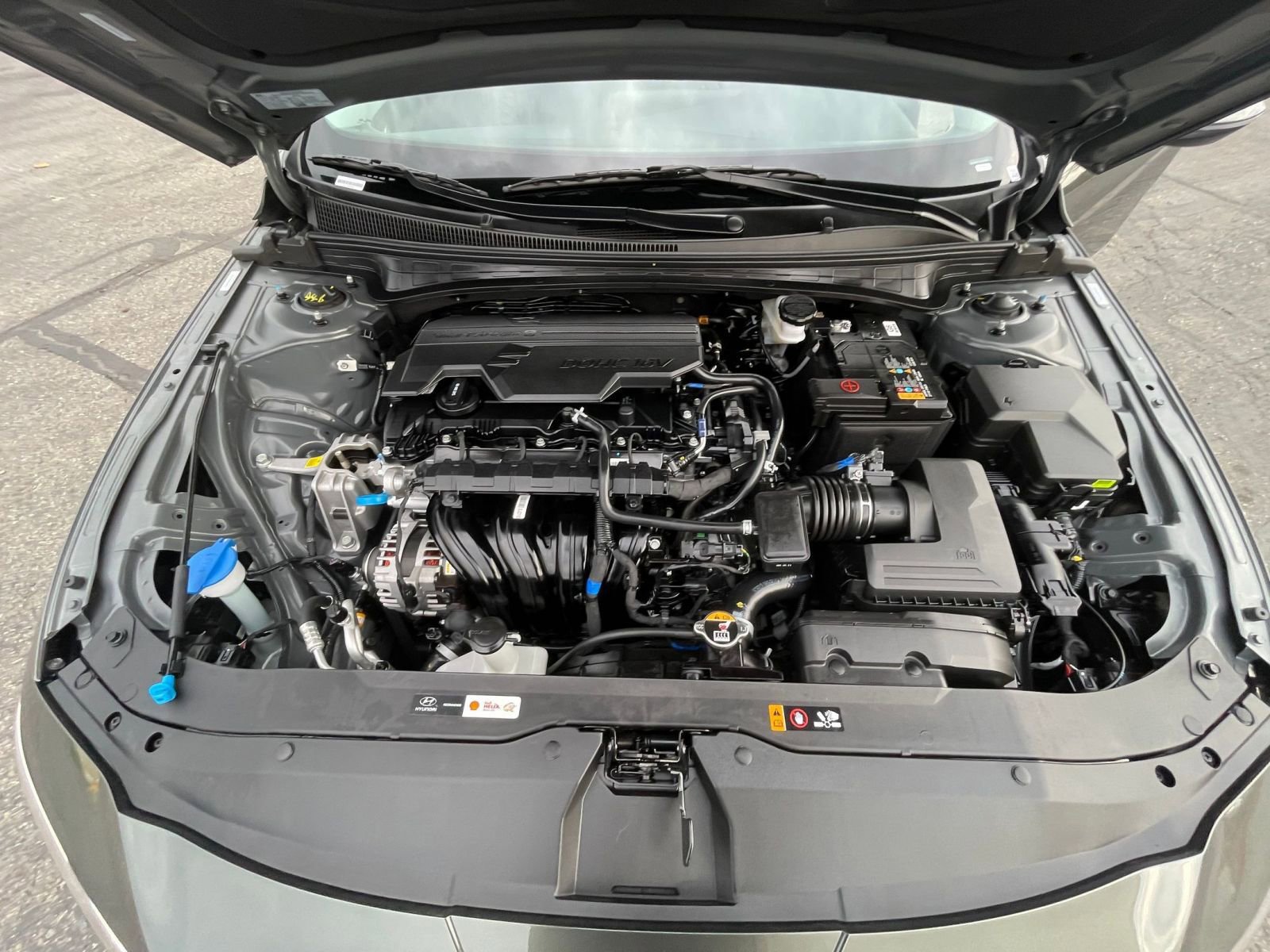 Used 2025 Hyundai Elantra Limited image 31