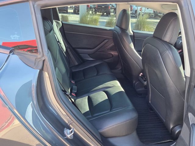 Used 2021 Tesla Model 3 Standard Range Plus image 15