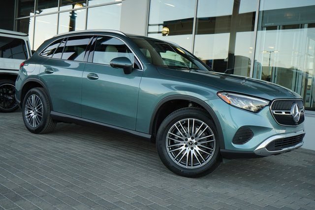 New 2026 Mercedes-Benz GLC 300 image 1