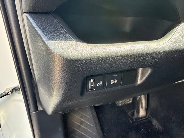 Used 2022 Toyota RAV4 LE w/ Carpet Mat Package (TMS) FWD image 18