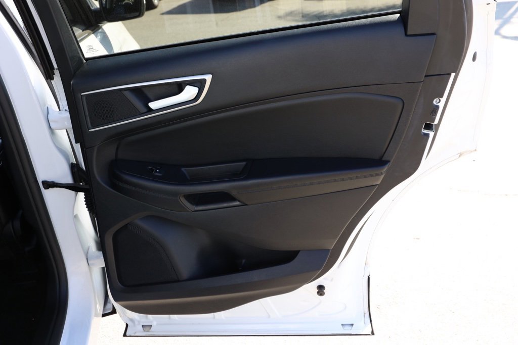 Used 2022 Ford Edge SEL image 19