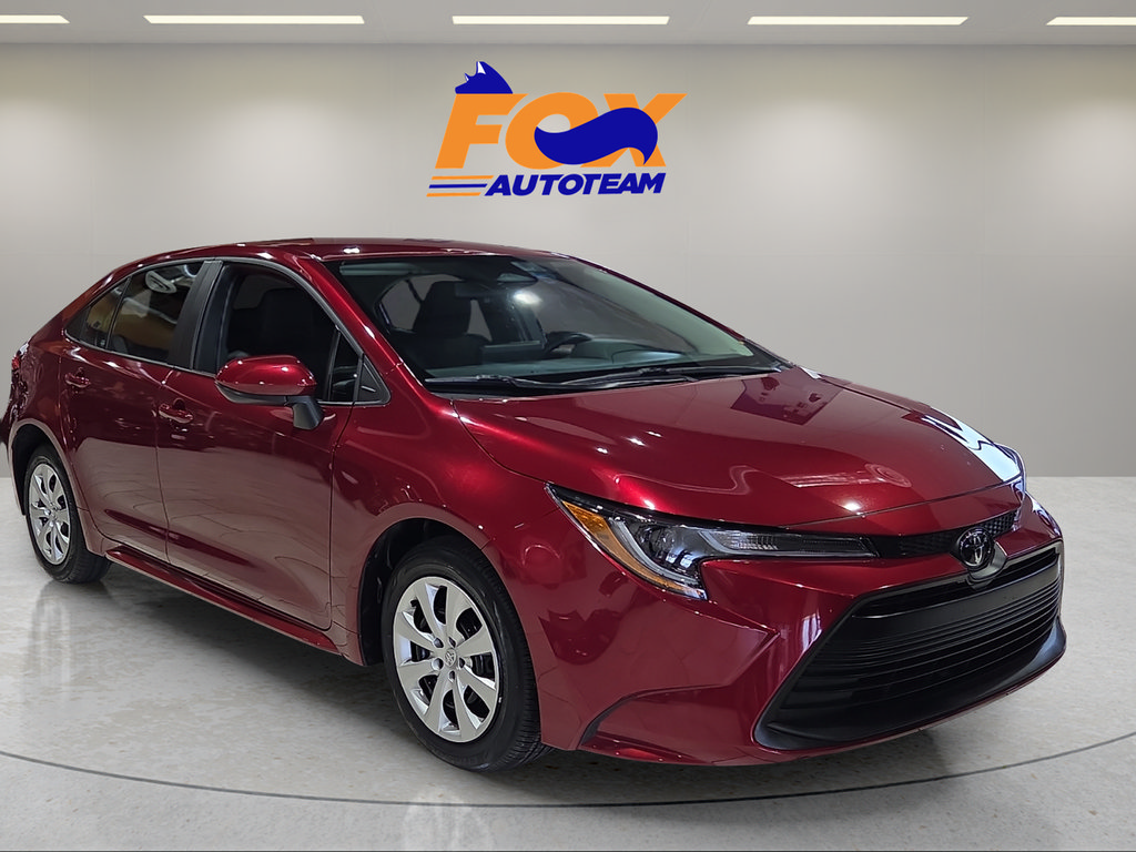 Certified 2025 Toyota Corolla LE FWD image 6