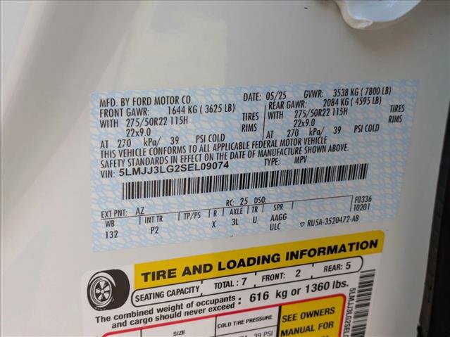 New 2025 Lincoln Navigator L Reserve w/ Jet Appearance Package image 16