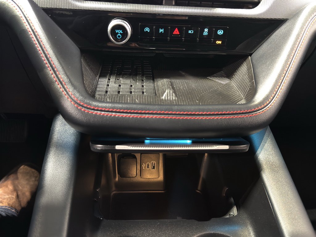 Used 2025 Ford Explorer ST image 33