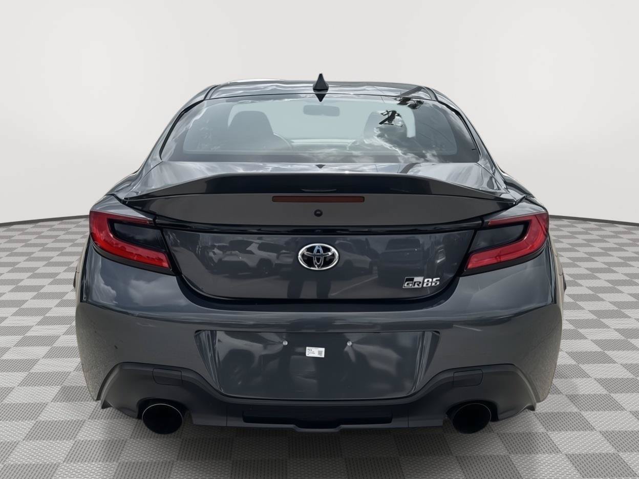 Used 2023 Toyota GR86 Premium RWD image 8