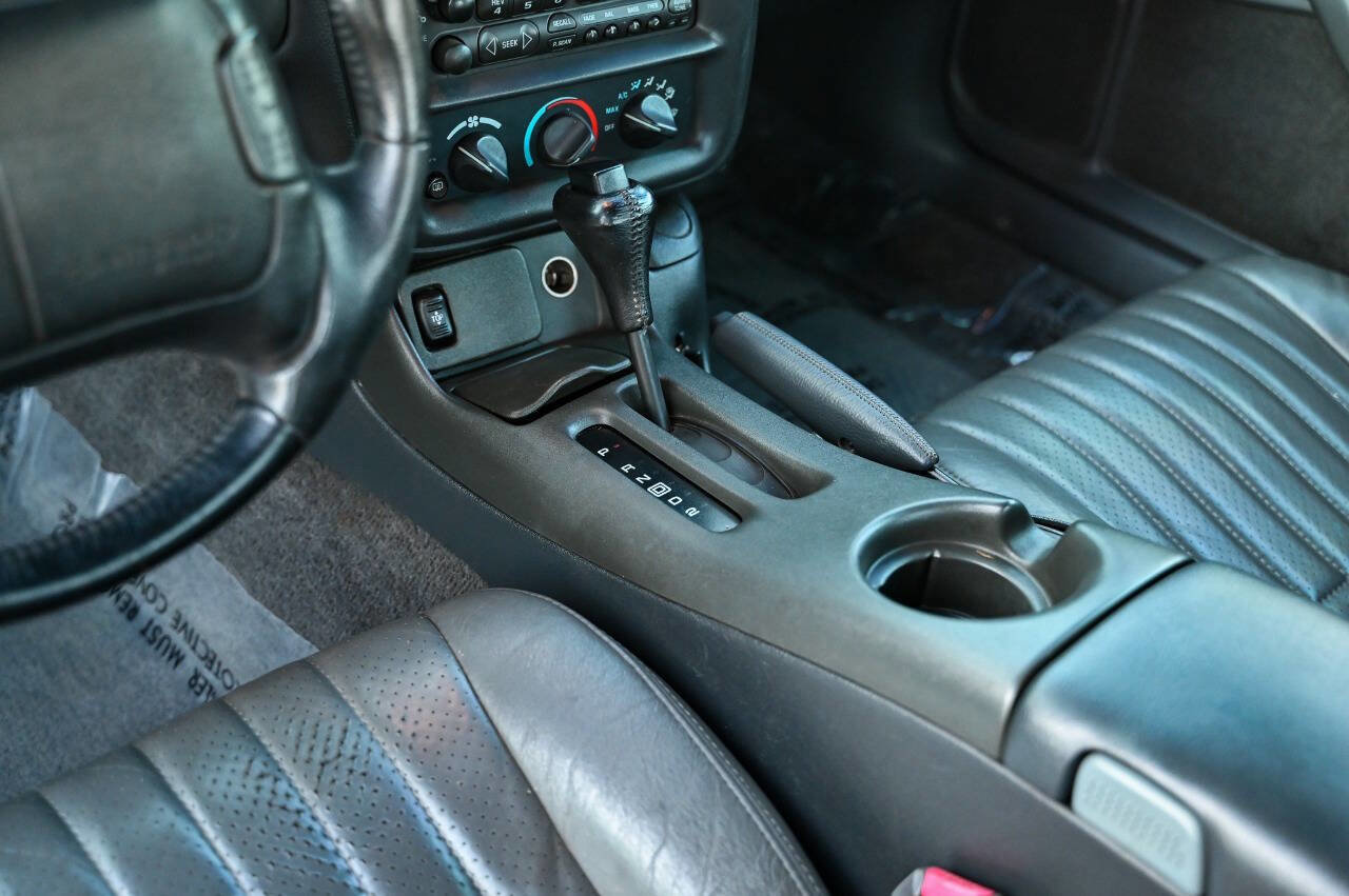 Used 1997 Chevrolet Camaro Z28 image 87