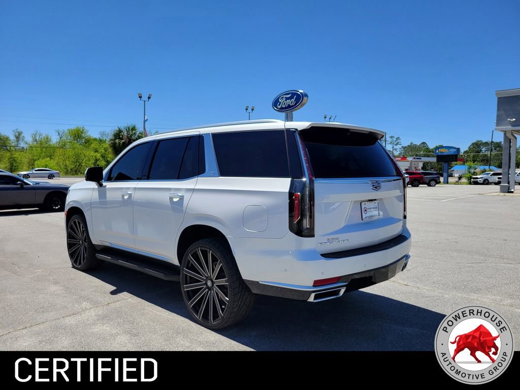 Used 2022 Cadillac Escalade Premium Luxury image 4