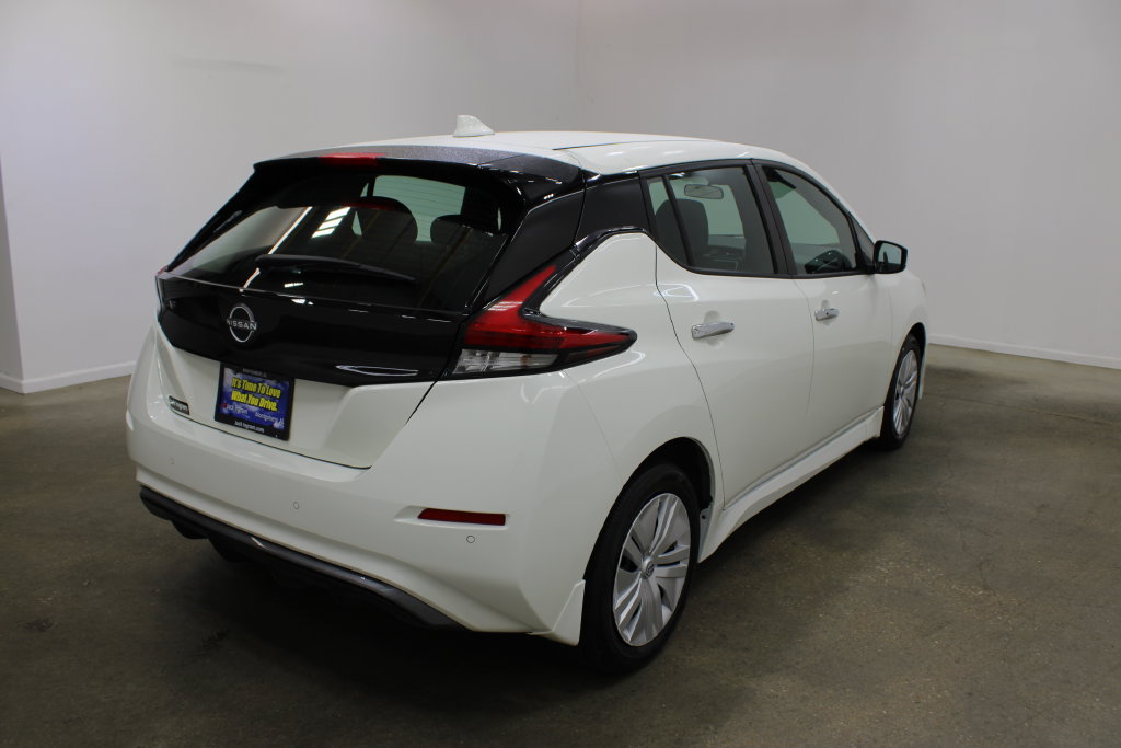 Used 2025 Nissan Leaf S FWD image 5