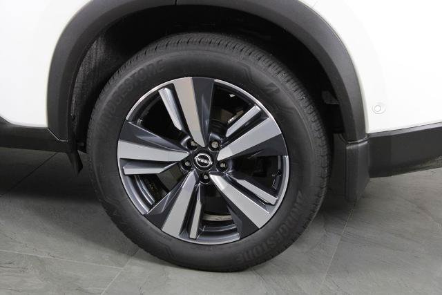 Certified 2024 Nissan Rogue SL FWD image 15