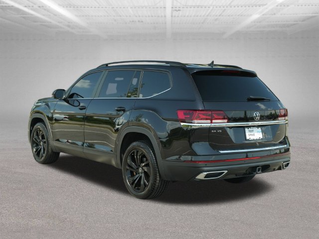 Used 2023 Volkswagen Atlas SE w/ Panoramic Sunroof Package FWD image 6