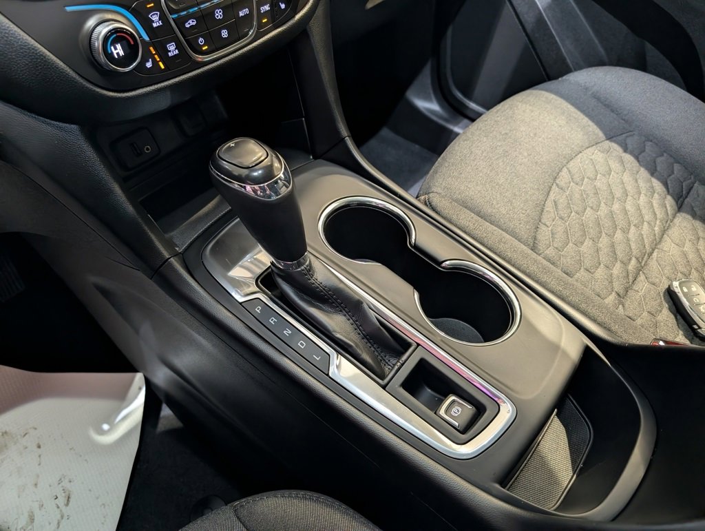 Used 2018 Chevrolet Equinox LT image 24