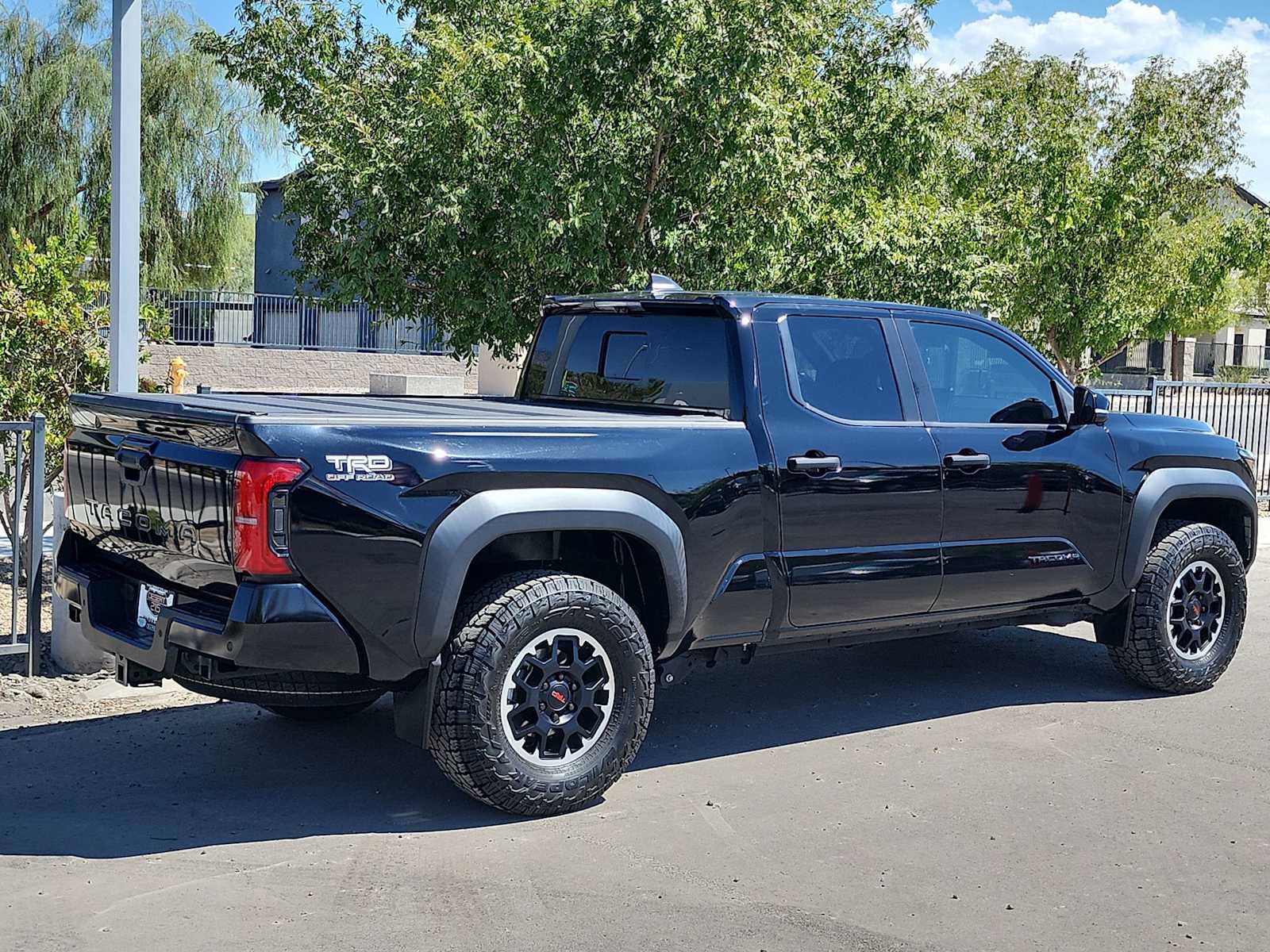 Used 2024 Toyota Tacoma TRD Off-Road w/ TRD Off Road Premium Package AWD/4WD image 8