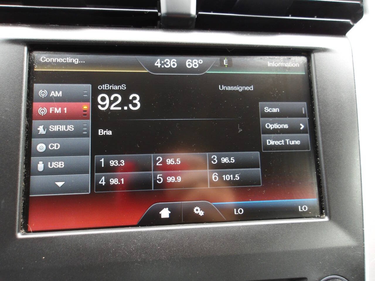Used 2016 Ford Fusion SE FWD image 13