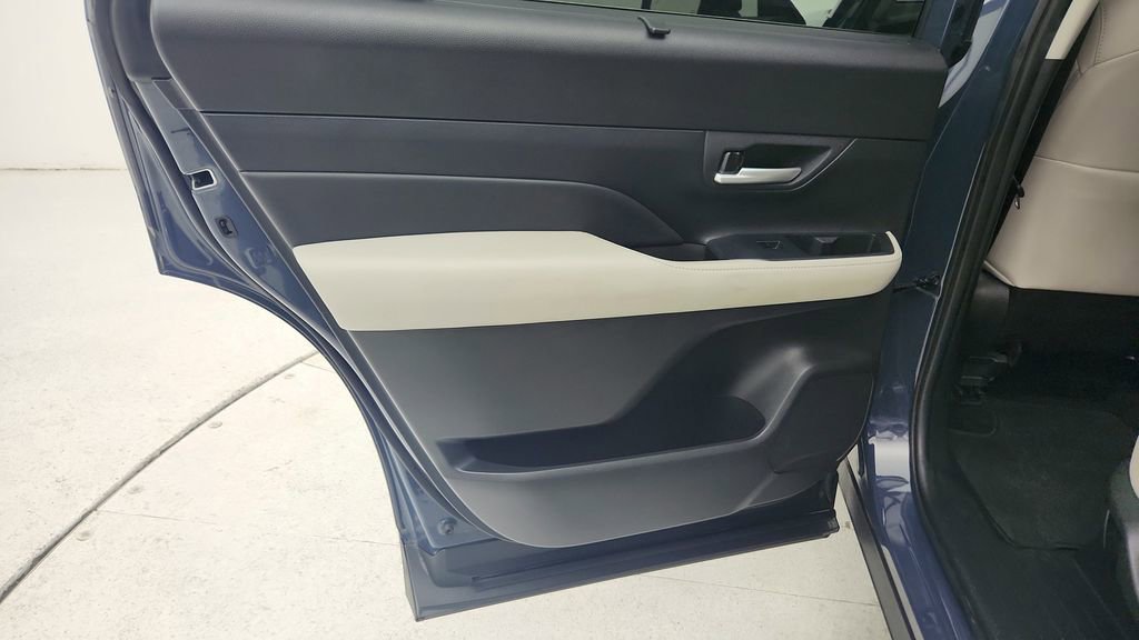 Used 2024 Toyota Grand Highlander XLE image 29