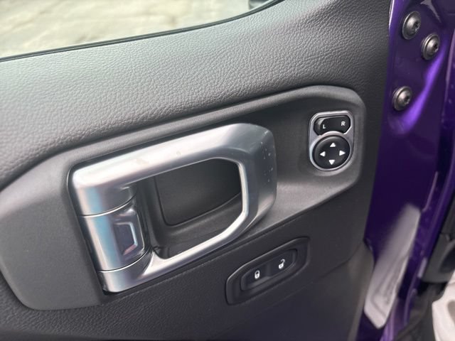 New 2026 Jeep Wrangler Unlimited Sahara AWD/4WD image 17