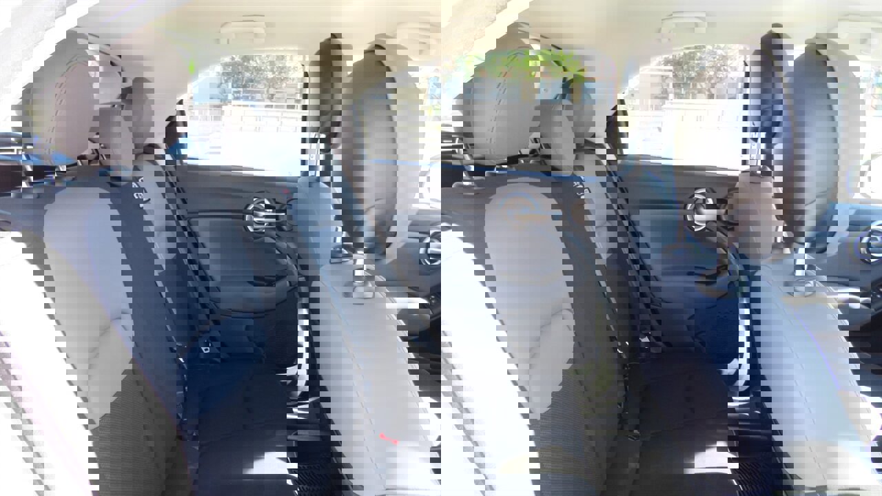 Used 2016 FIAT 500X Easy image 15