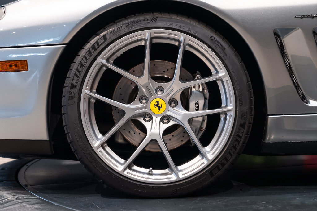 Used 2001 Ferrari 550 Maranello Coupe RWD image 12