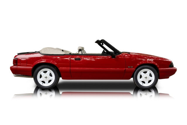 Used 1993 Ford Mustang LX RWD image 2