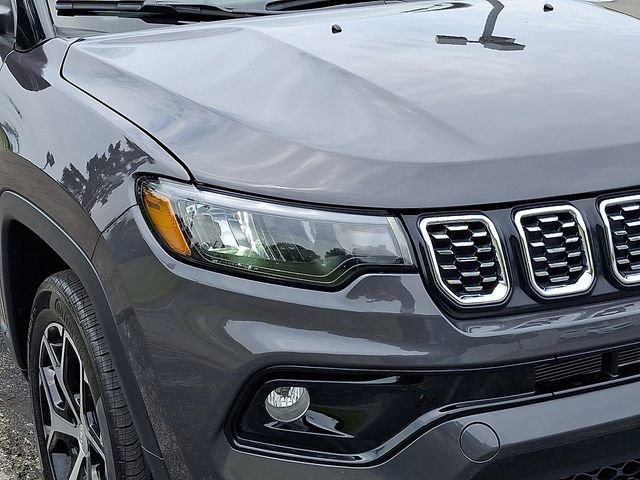 Used 2024 Jeep Compass Limited AWD/4WD image 11