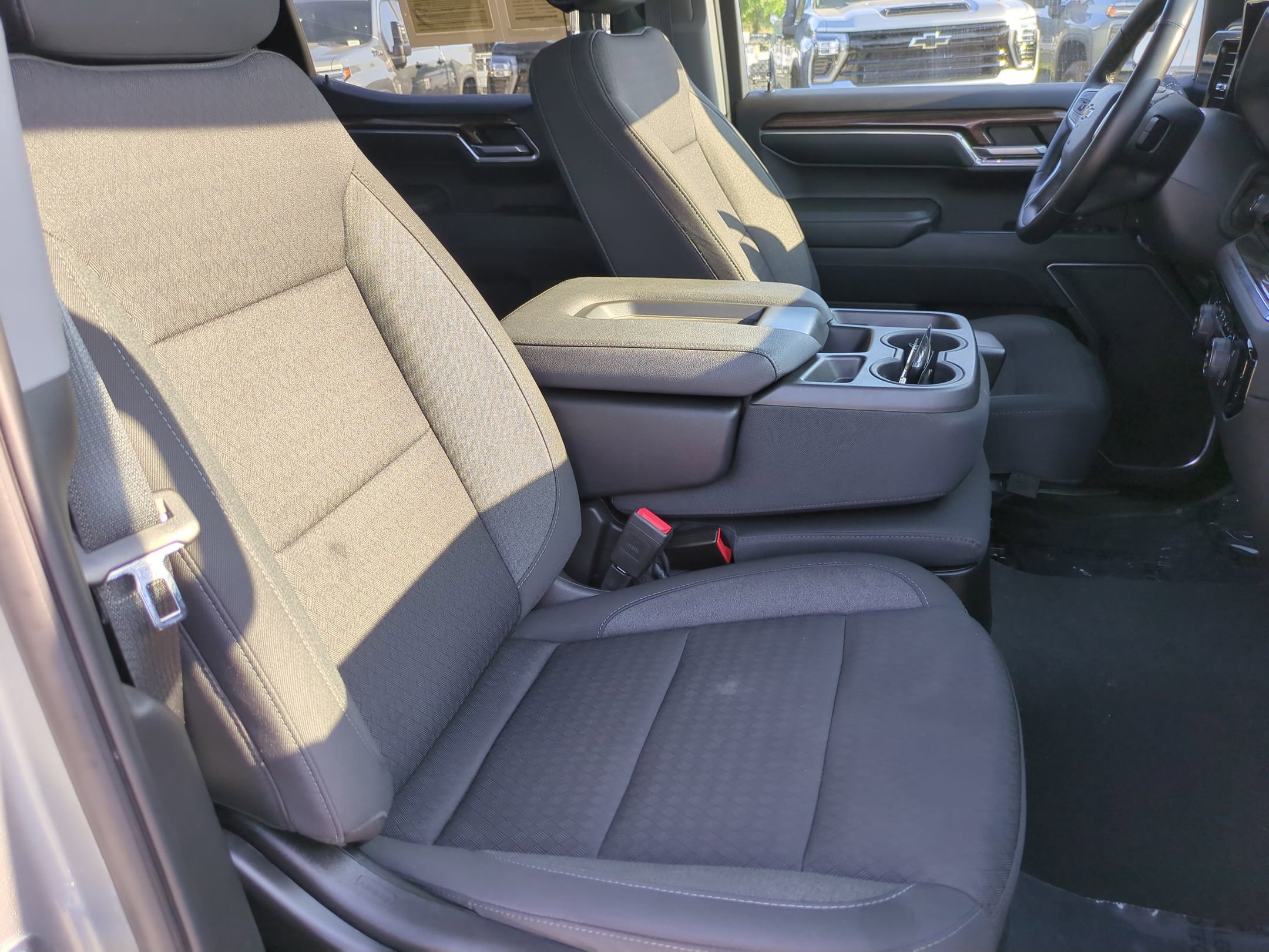Certified 2023 Chevrolet Silverado 1500 LT AWD/4WD image 31