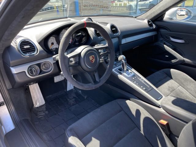 Used 2021 Porsche 718 Cayman GT4 RWD image 2