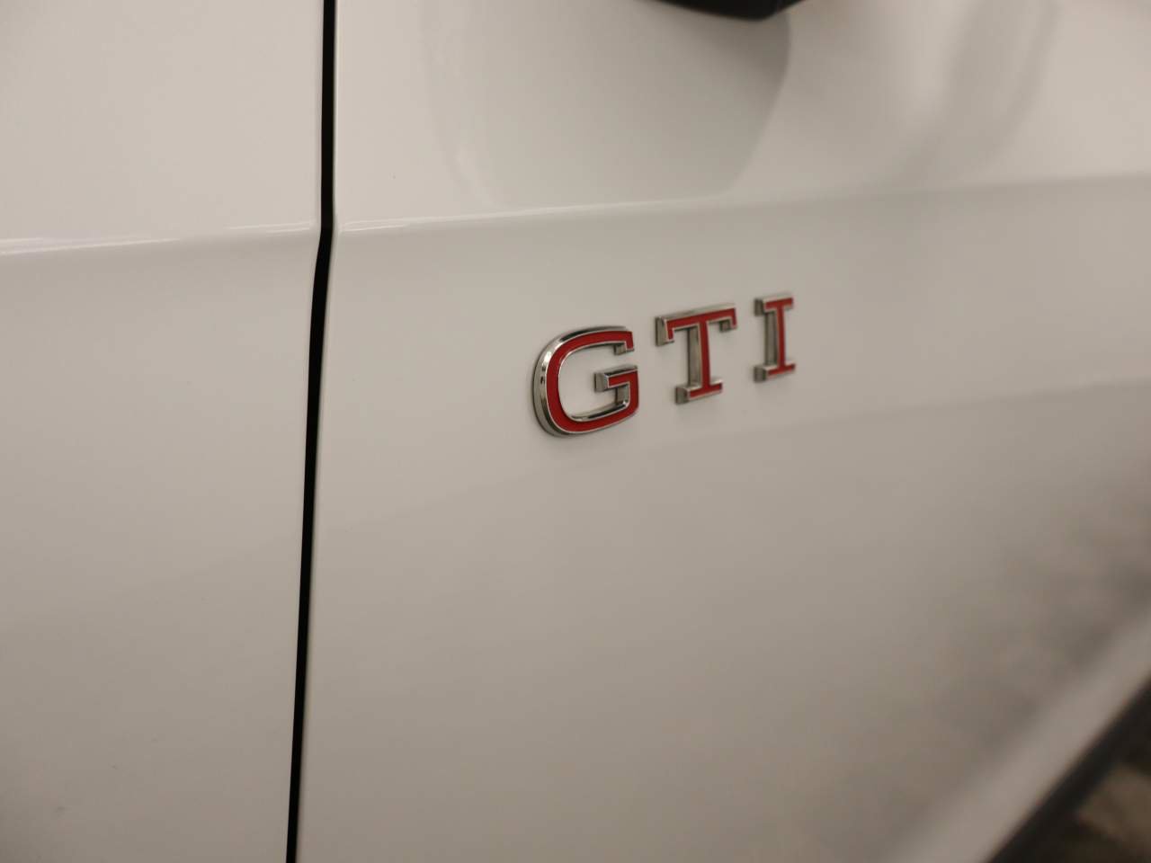 New 2026 Volkswagen Golf SE FWD image 18