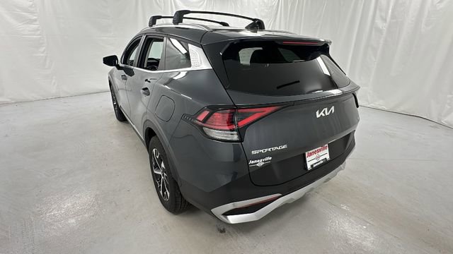 Used 2024 Kia Sportage EX AWD/4WD image 5