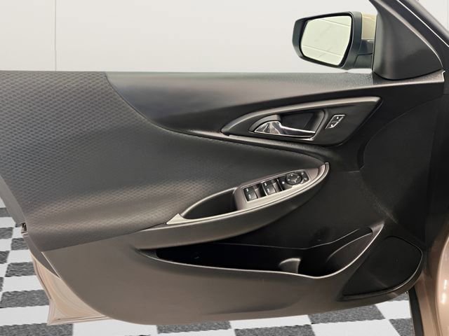 Used 2022 Chevrolet Malibu LT FWD image 13