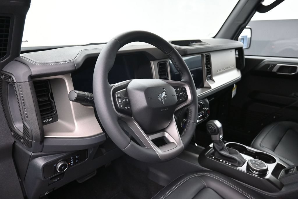New 2026 Ford Bronco Outer Banks AWD/4WD image 18