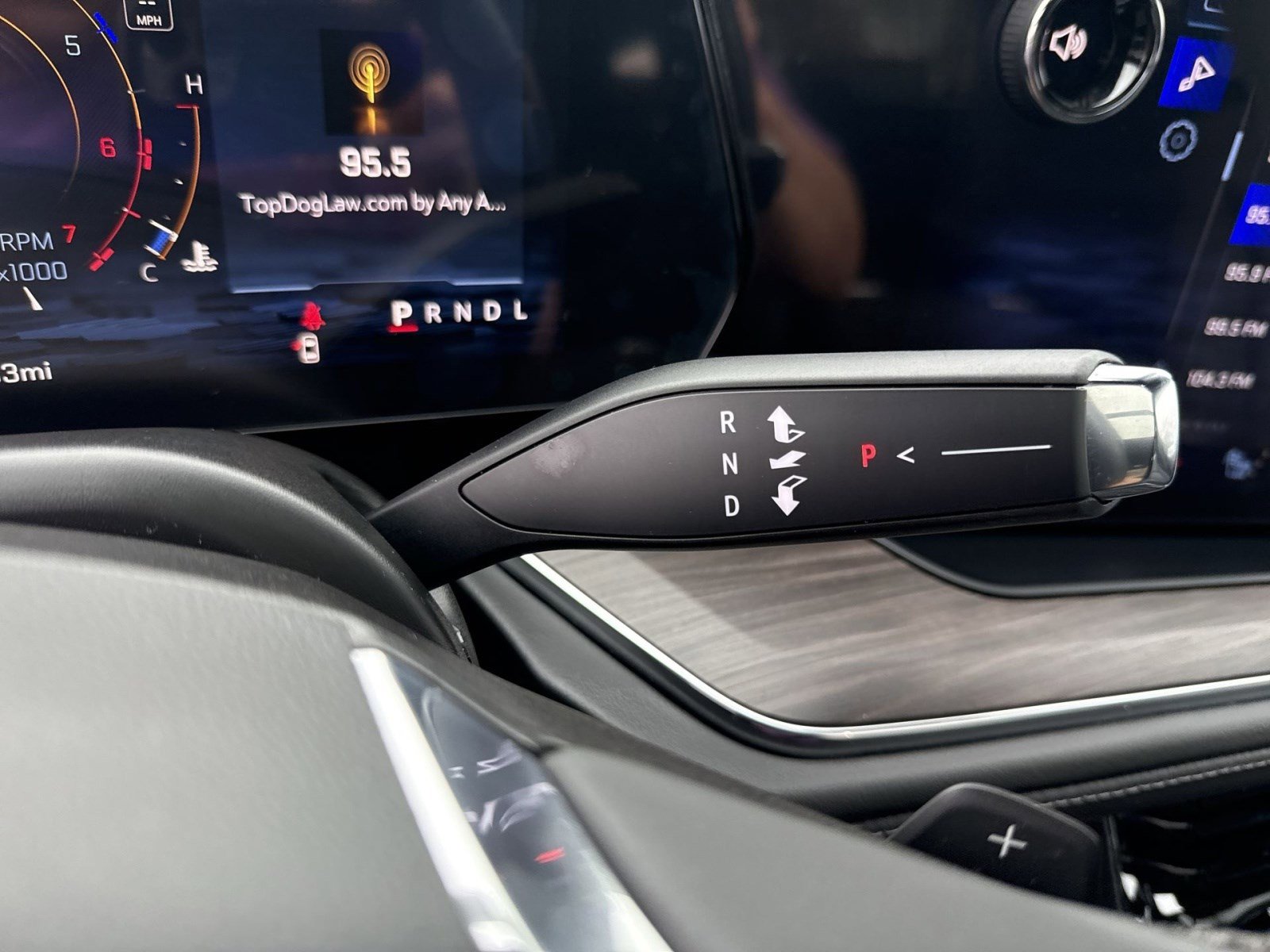 Used 2025 Chevrolet Tahoe Z71 w/ Comfort Package image 19