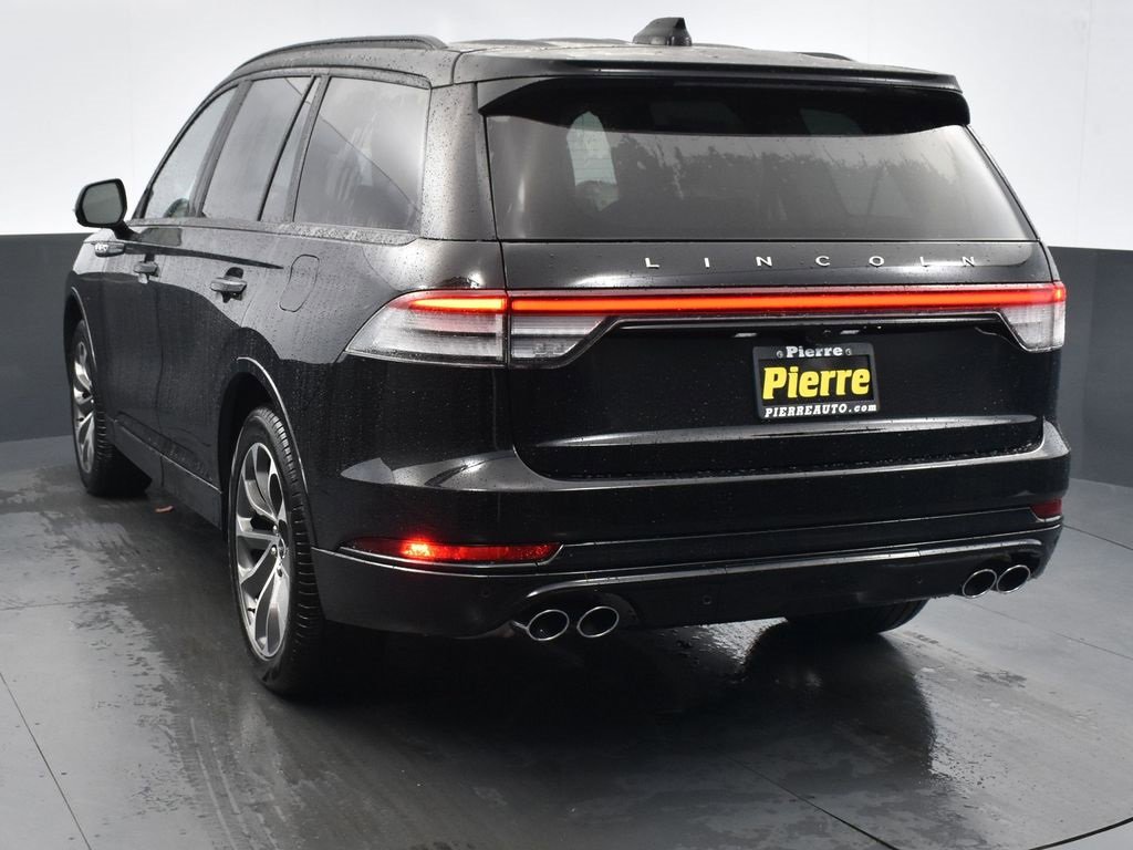 Used 2025 Lincoln Aviator AWD w/ Jet Appearance Package image 20