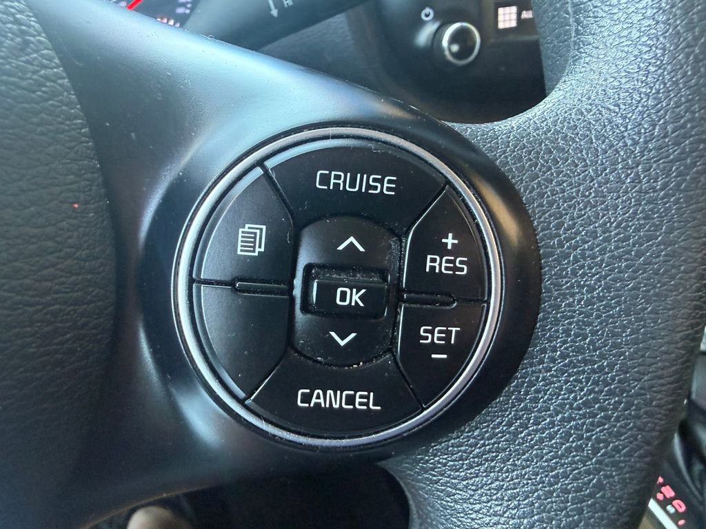 Used 2022 Kia Soul LX w/ Technology Package FWD image 21