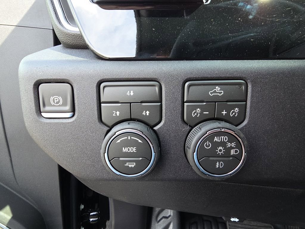 New 2026 Chevrolet Silverado 3500 LT w/ Convenience Package AWD/4WD image 21
