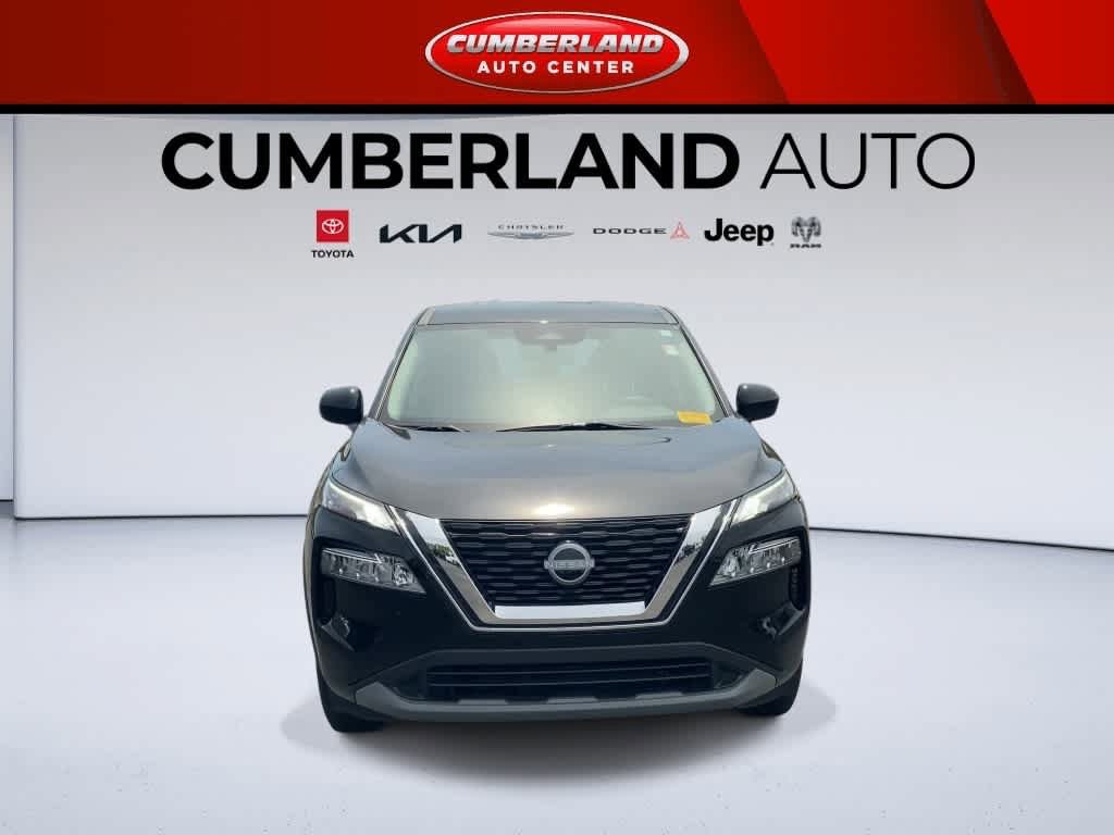 Used 2023 Nissan Rogue SV FWD image 3