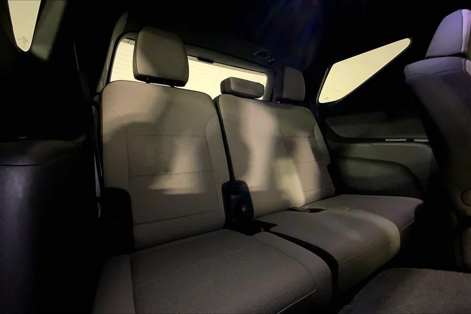 Used 2026 Chevrolet Traverse LT w/ Driver Confidence Package AWD/4WD image 24